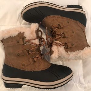 Women’s Pawz lined boots